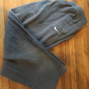 Nike sweat pants Size Large